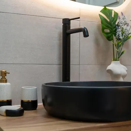 N Cosy I Rhodes City