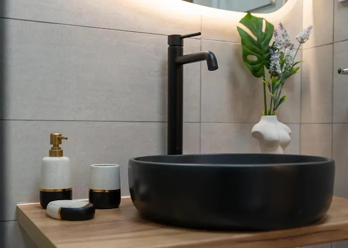 N Cosy I Rhodes City